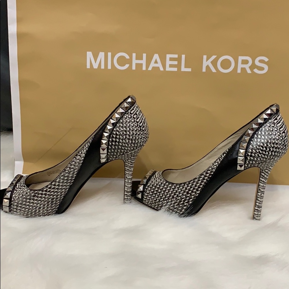 Snake skin Michael Kors heels - Picture 8 of 8